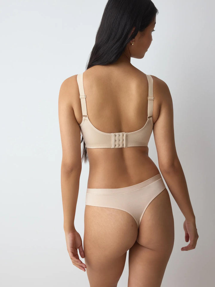 #culoare_0026-skin