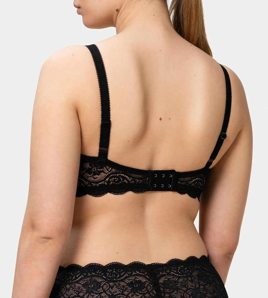 #culoare_0004-black