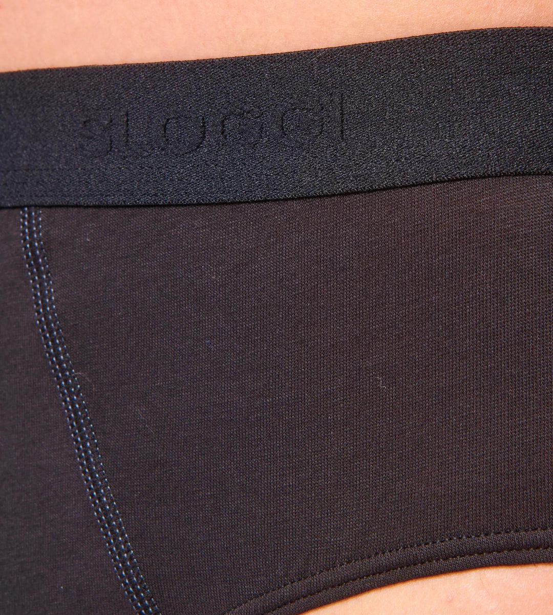 #culoare_0004-black