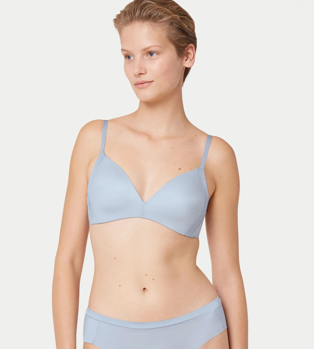 #culoare_00mb-fairy-blue