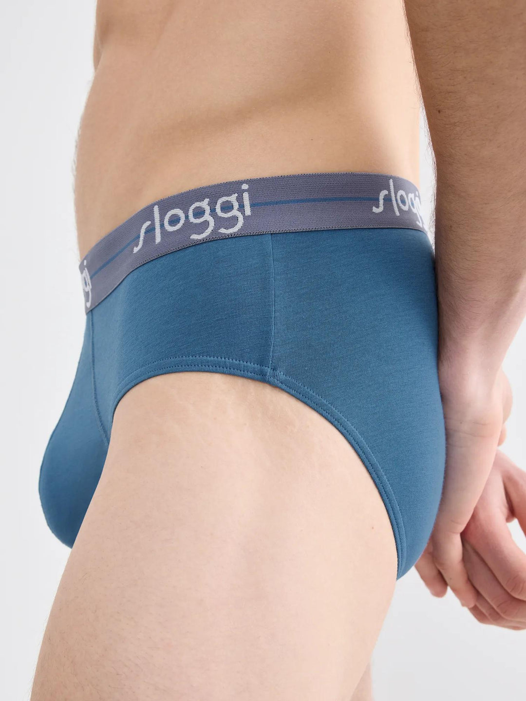 #culoare_m031-sea-blue-light-combination