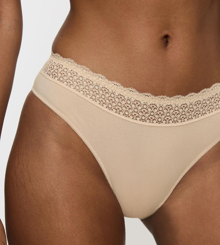 #culoare_0026-skin