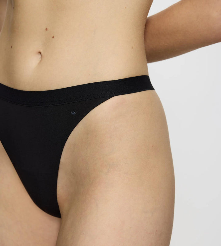 #culoare_0004-black