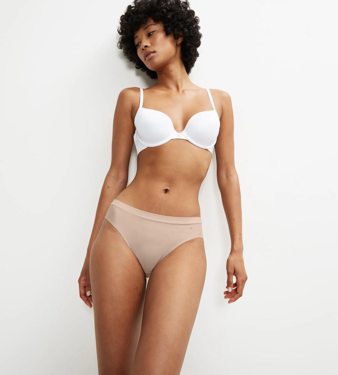 #culoare_00nz-nude-beige