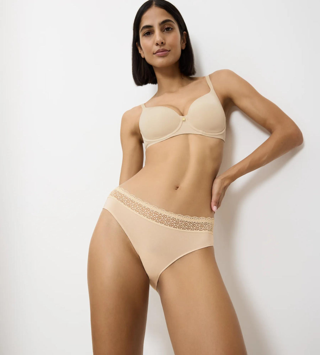 #culoare_0026-skin