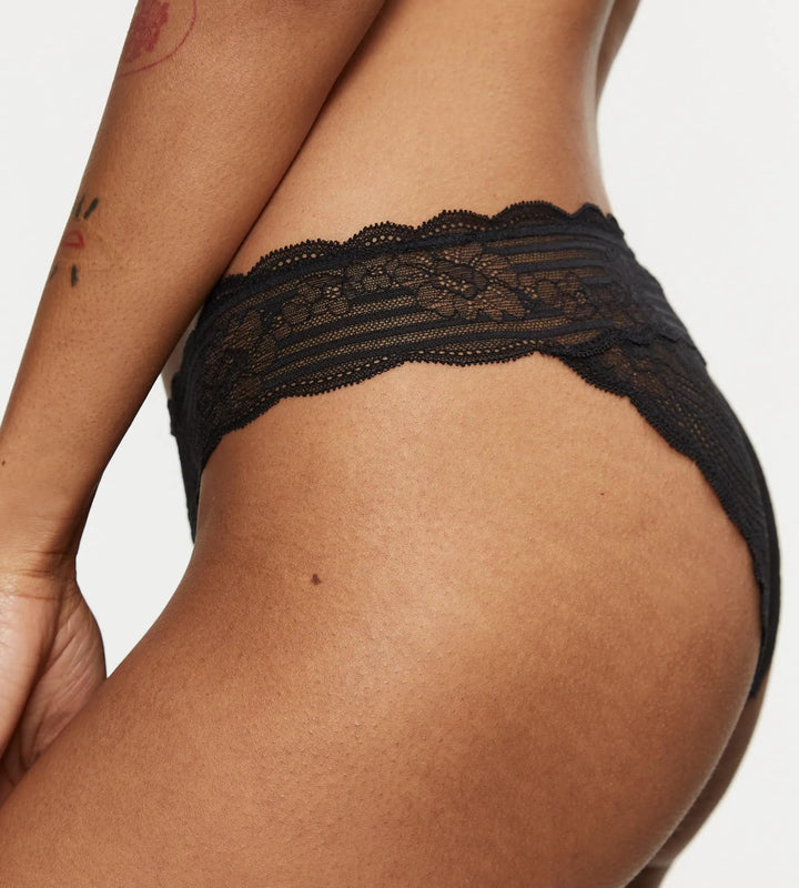 #culoare_0004-black