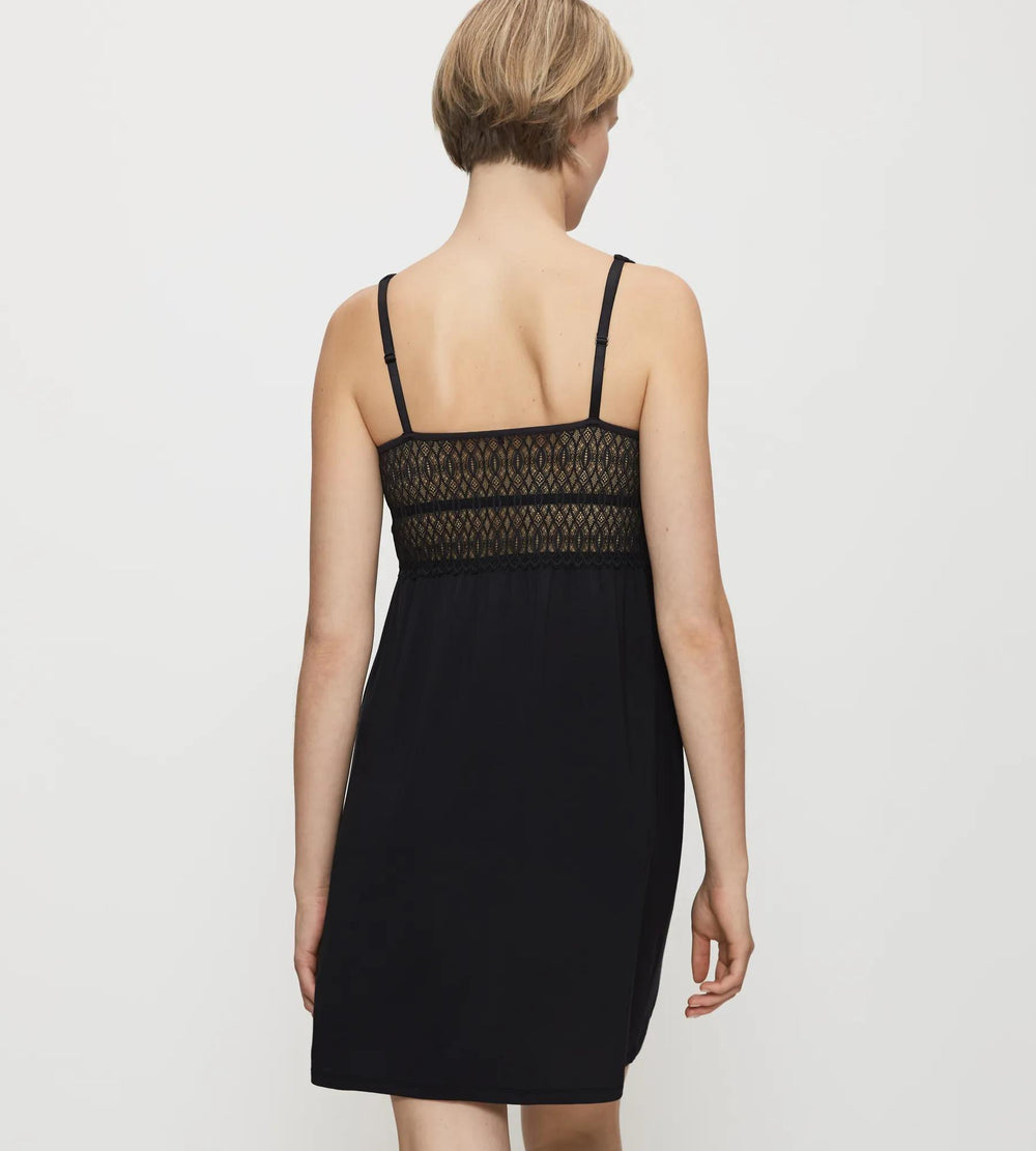 #culoare_0004-black