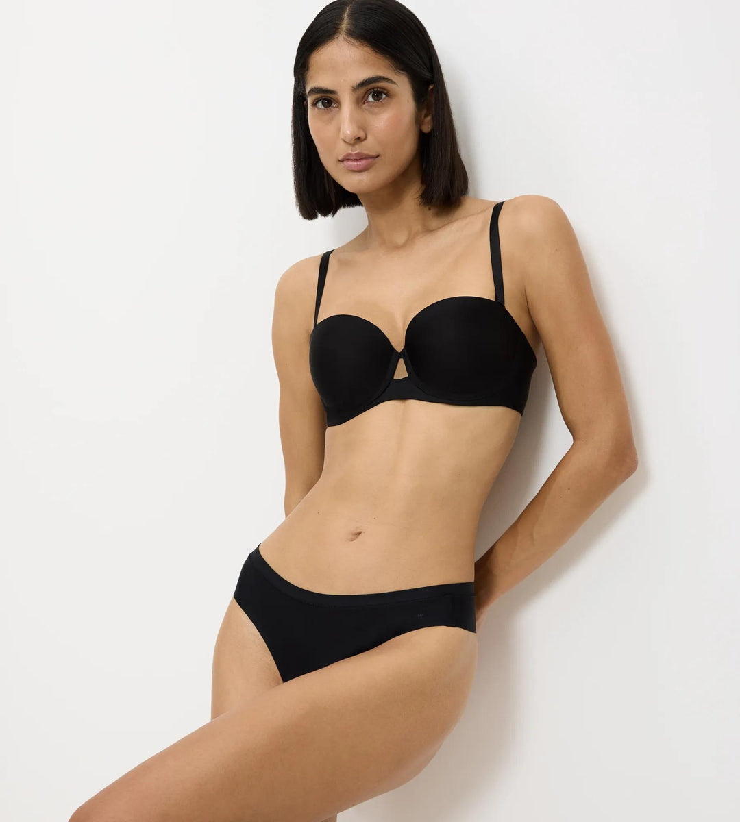 #culoare_0004-black