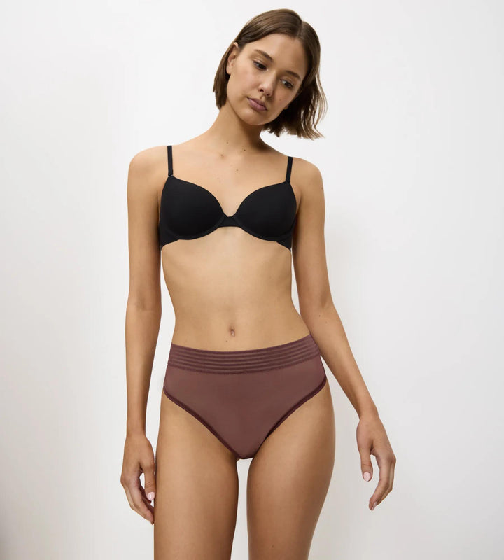 #culoare_7572-decadent-chocolate