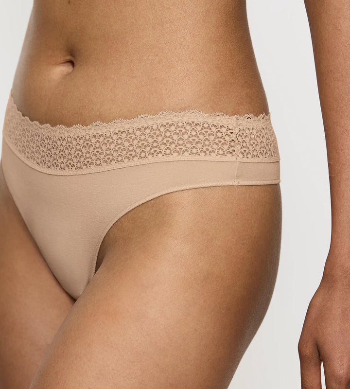 #culoare_0026-skin