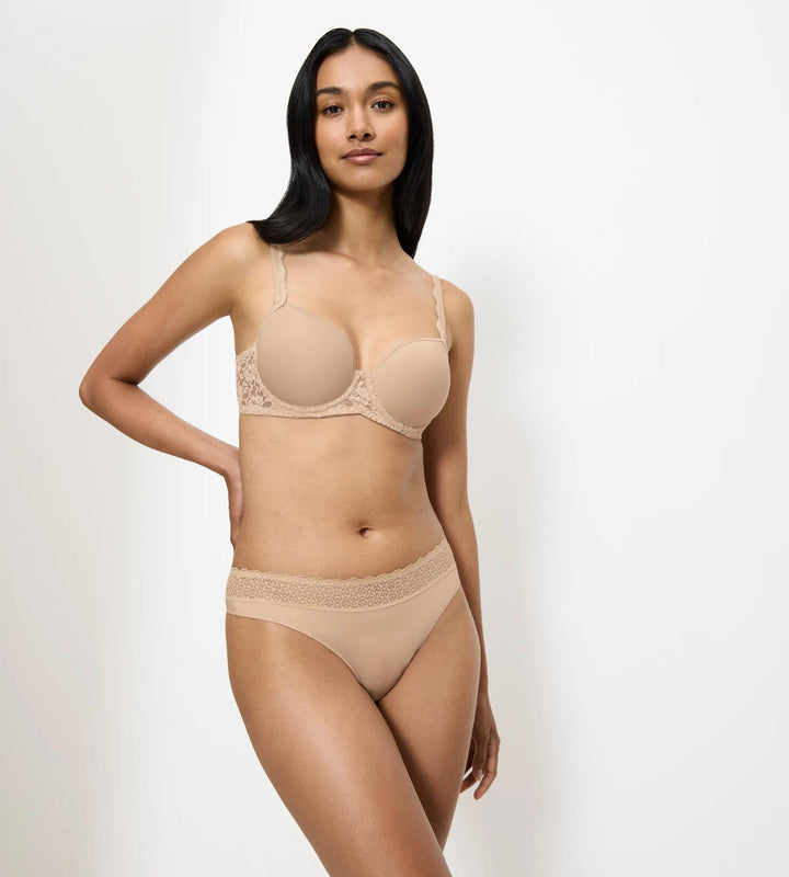 #culoare_0026-skin