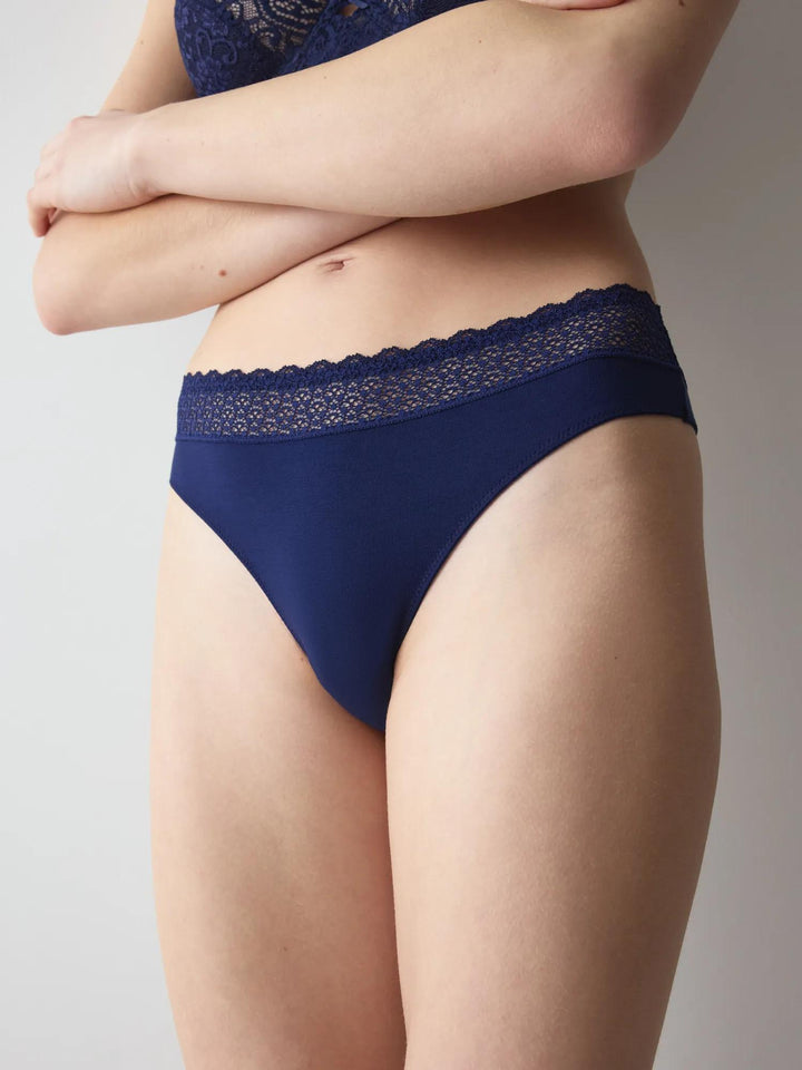 #culoare_00xf-admiral