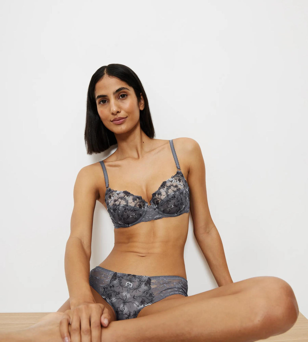 #culoare_00dk-pebble-grey