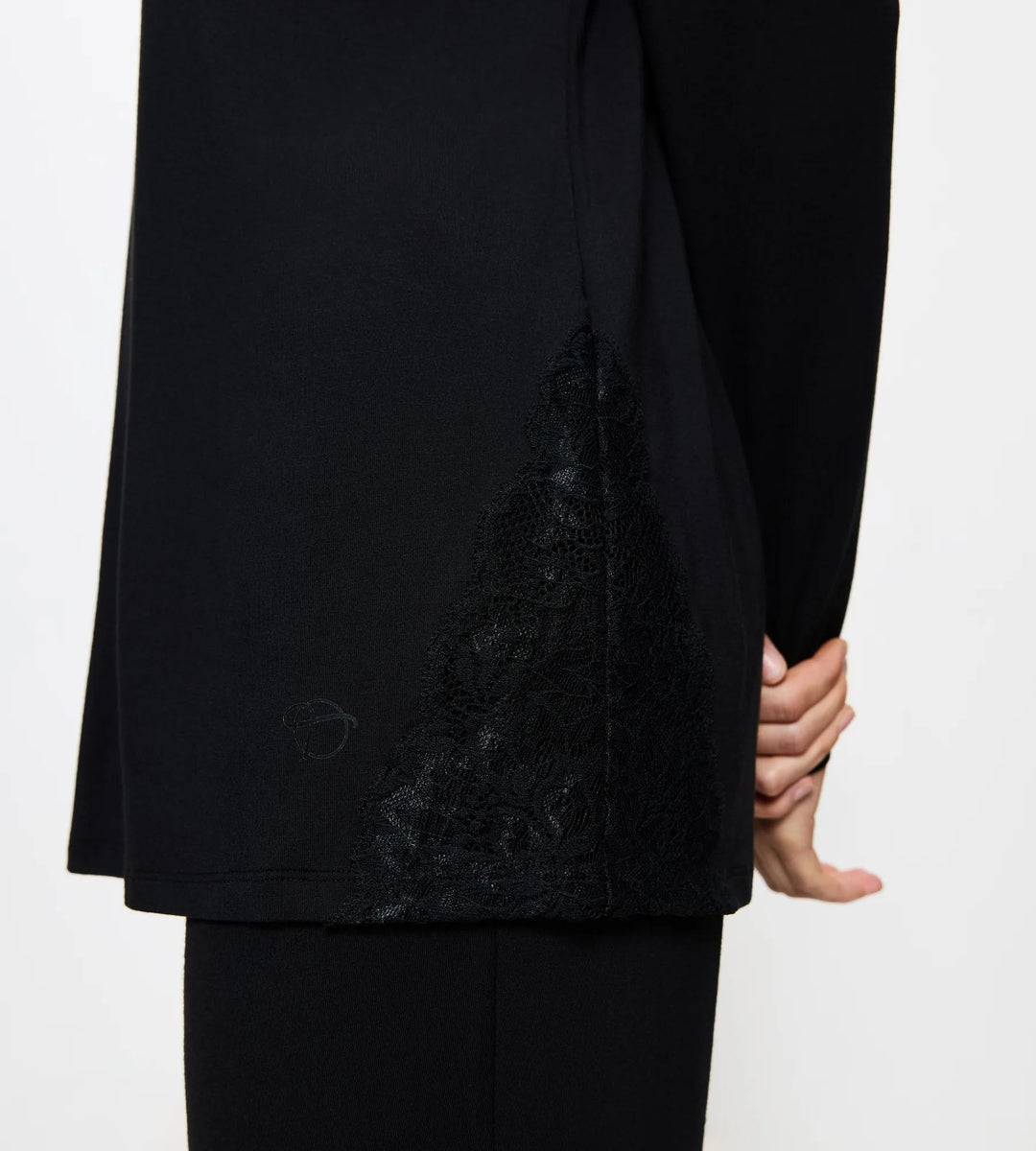 #culoare_0004-black