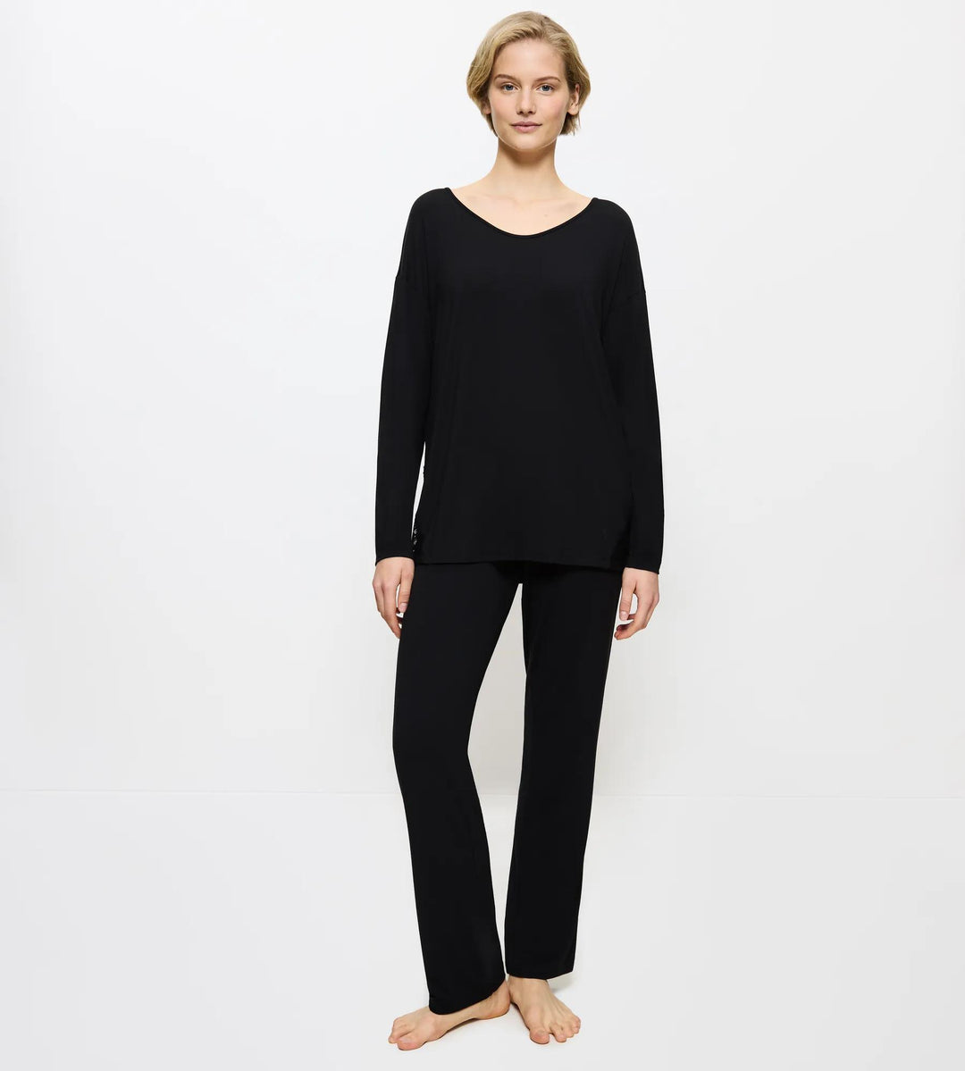 #culoare_0004-black