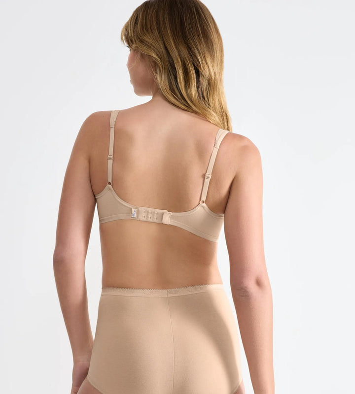 #culoare_0026-skin