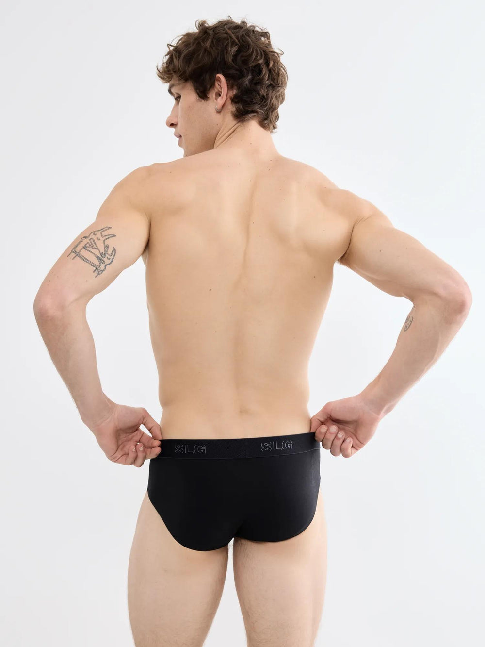 #culoare_0004-black