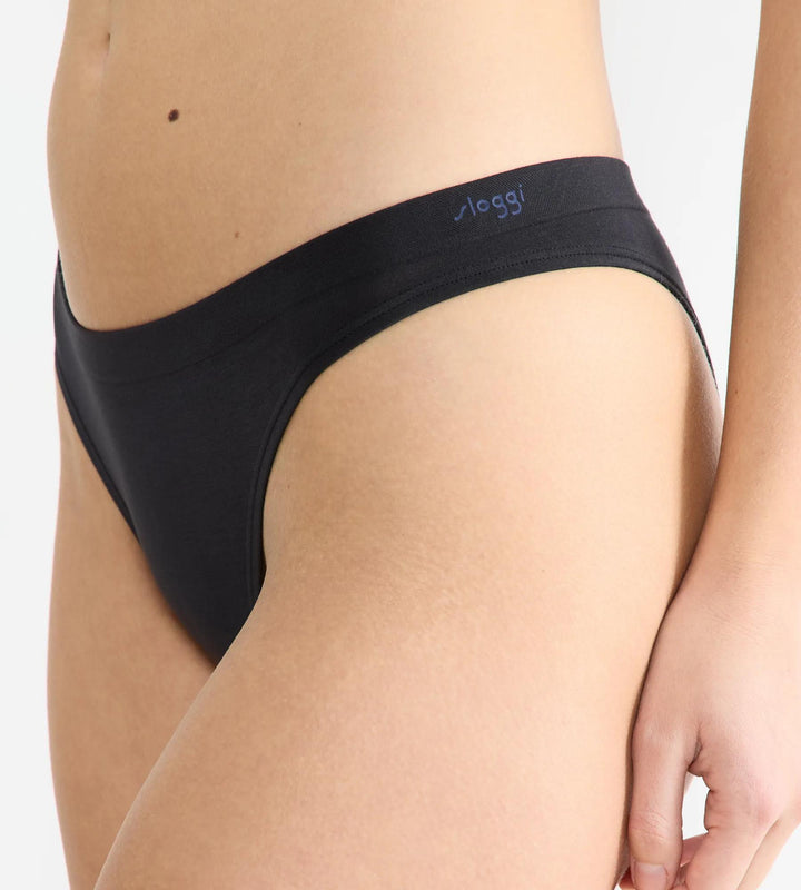 #culoare_0004-black