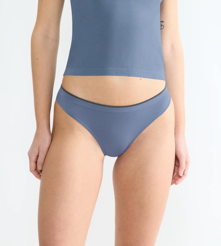 #culoare_1592-blue-shadow