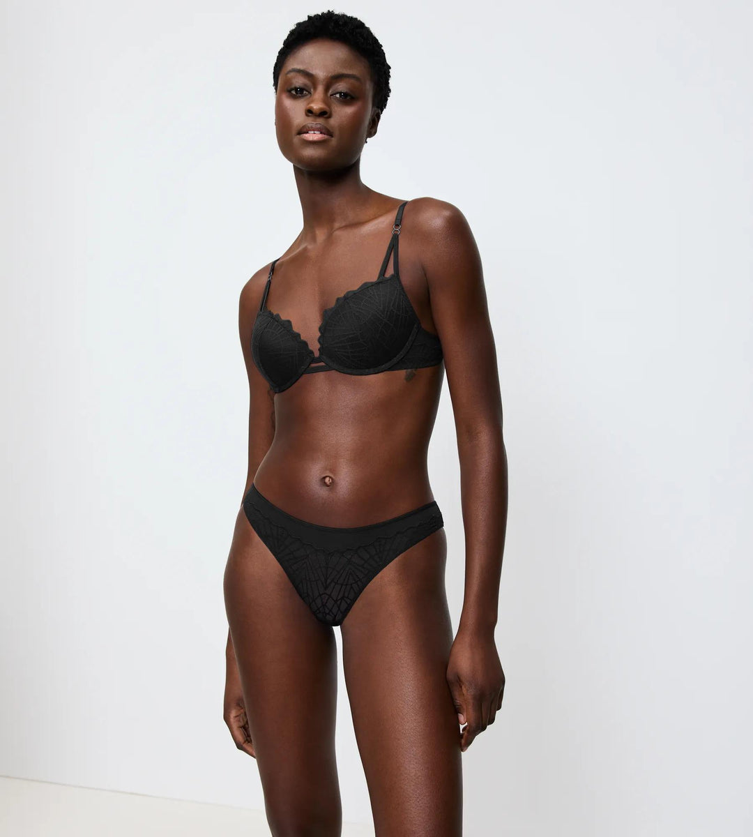 #culoare_0004-black