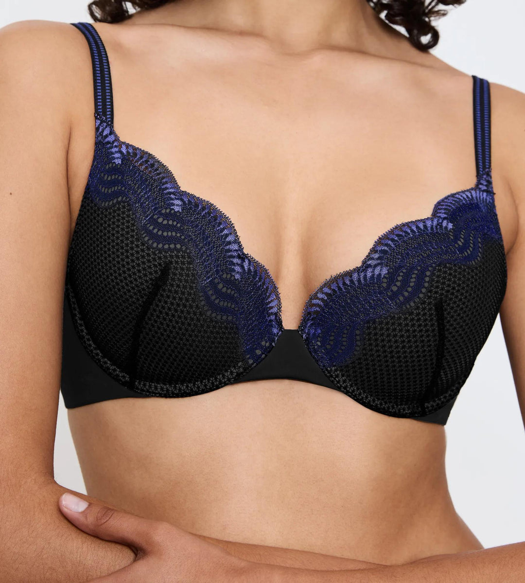 #culoare_0004-black