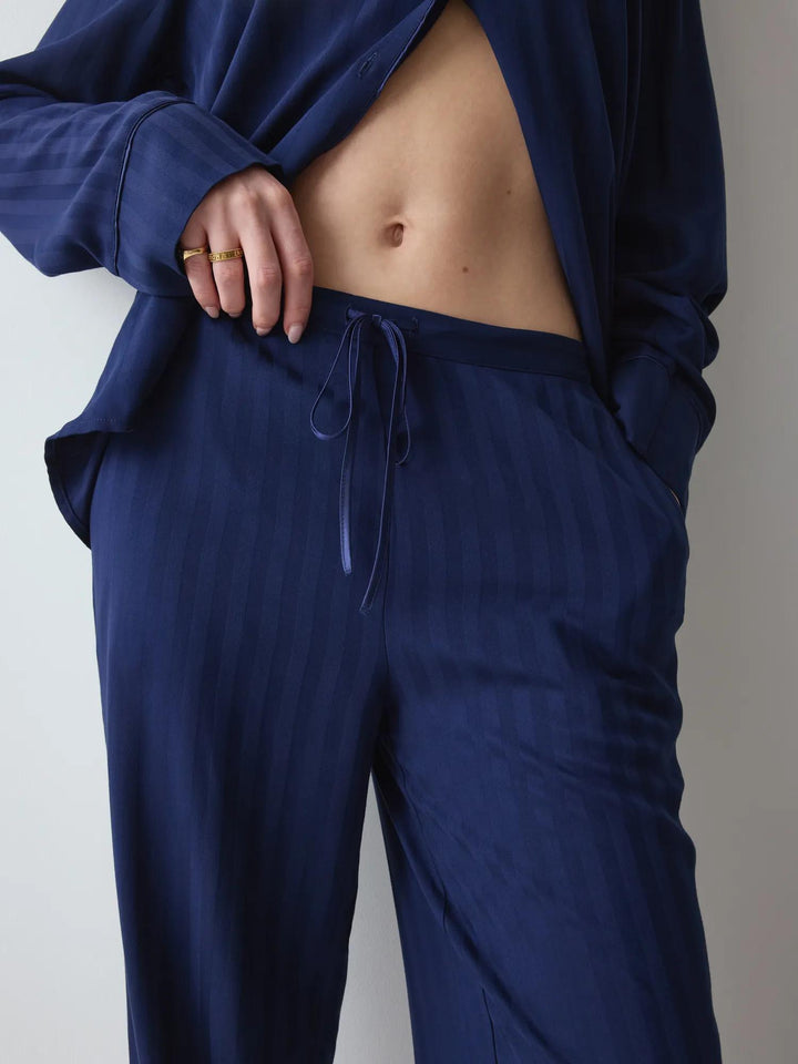 #culoare_00xf-admiral