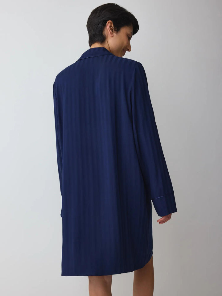 #culoare_00xf-admiral