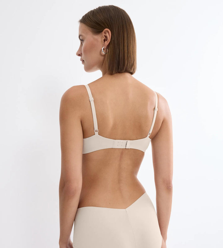 #culoare_00nz-nude-beige