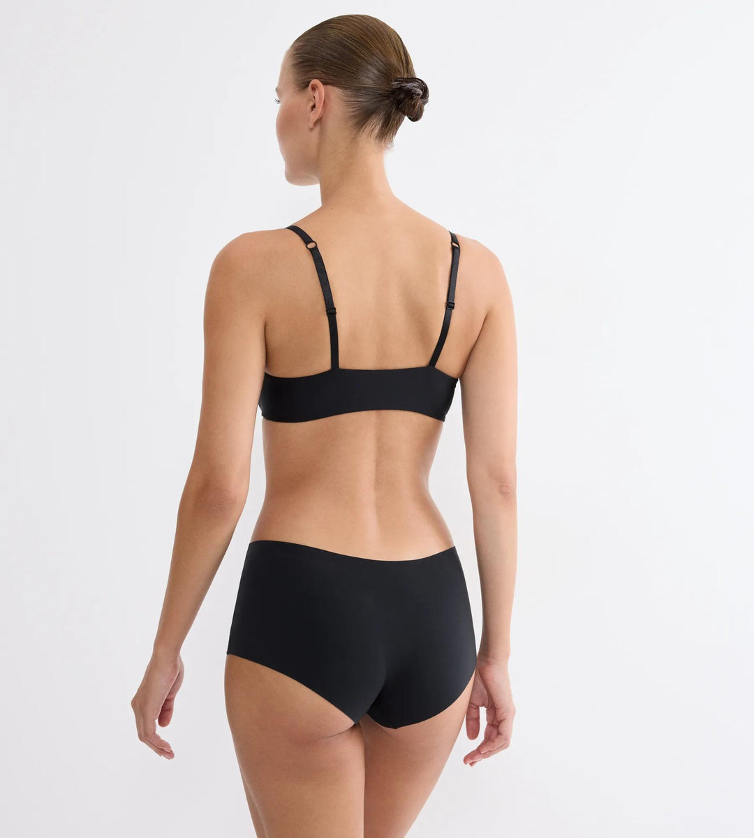 #culoare_0004-black