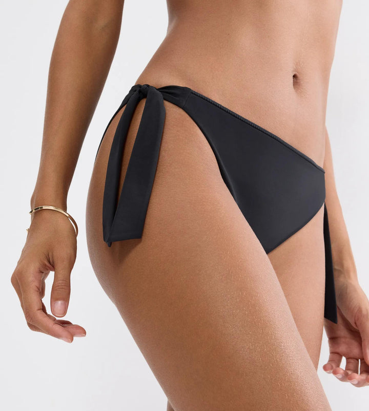 #culoare_0004-black