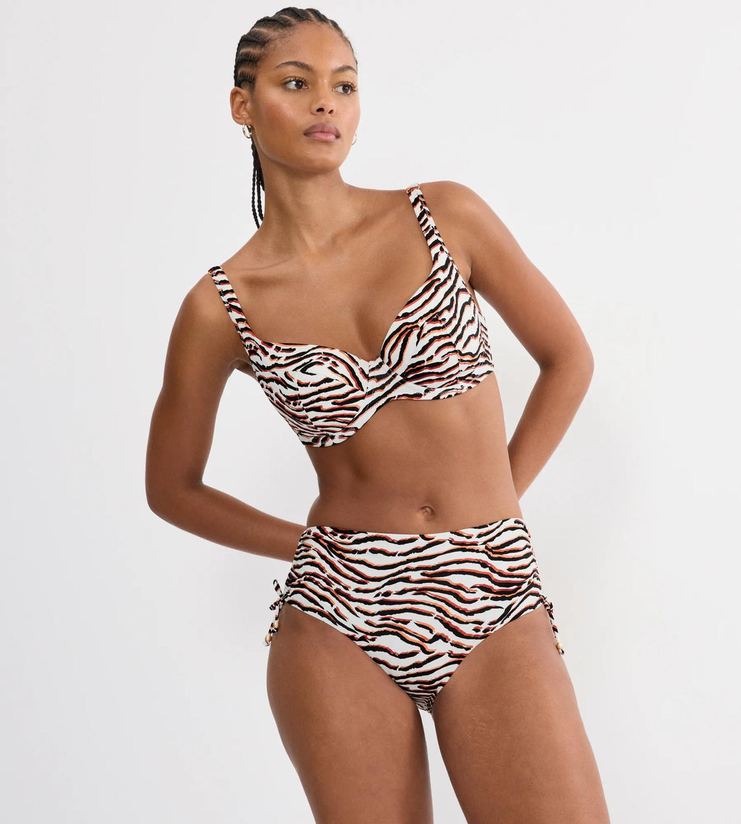 #culoare_m016-white-dark-combination