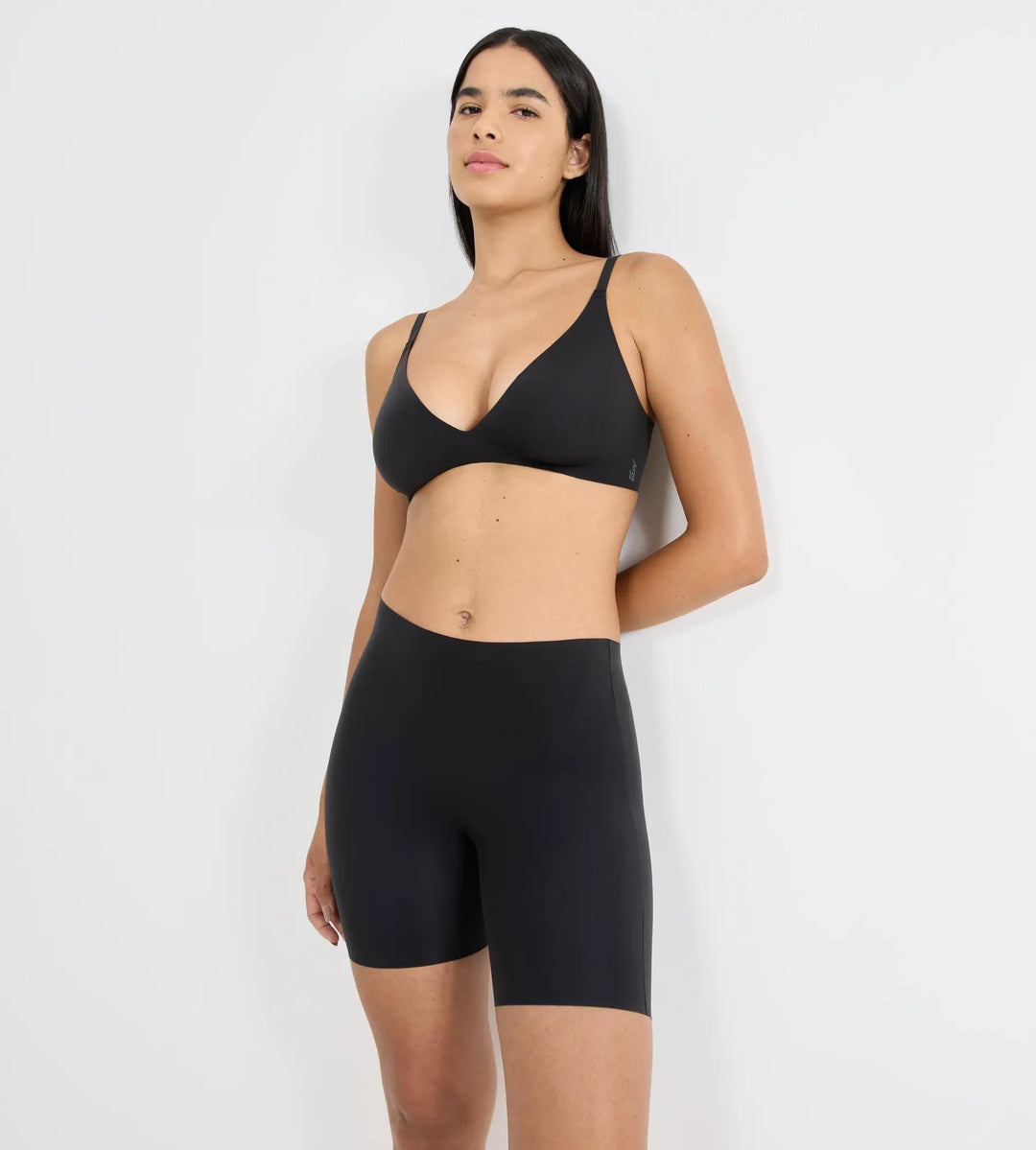 #culoare_0004-black