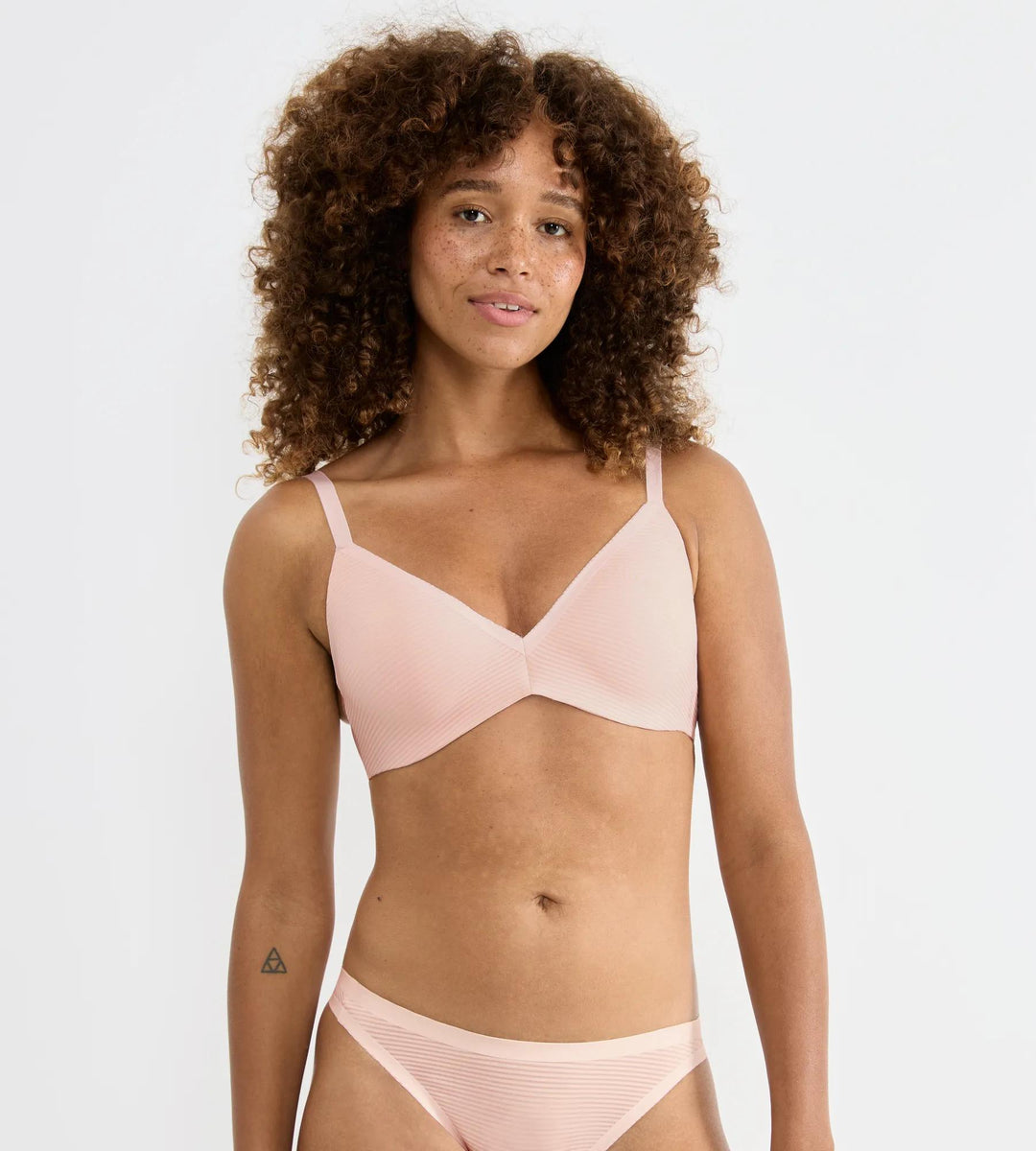 #culoare_00am-cherry-pink