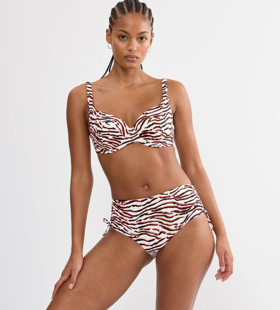 #culoare_m016-white-dark-combination