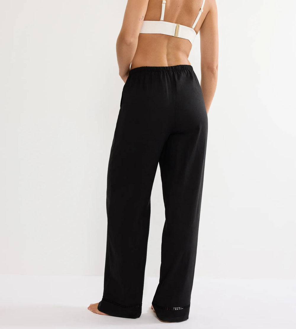 #culoare_0004-black