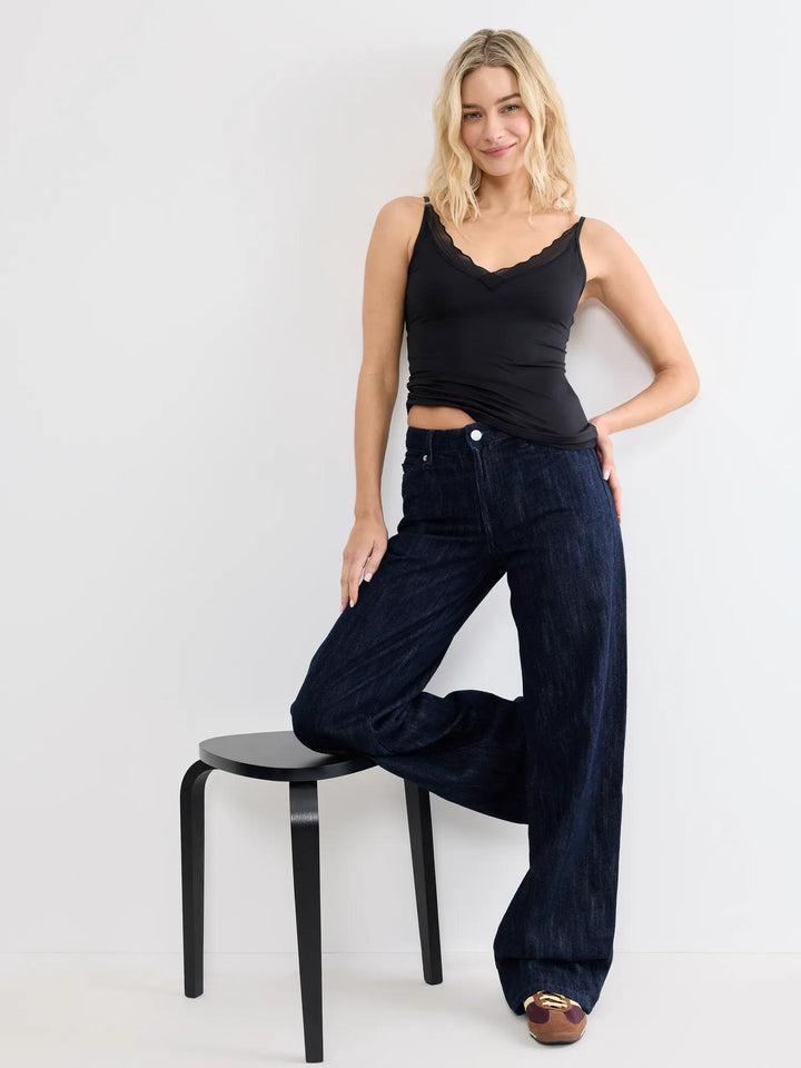 #culoare_0004-black