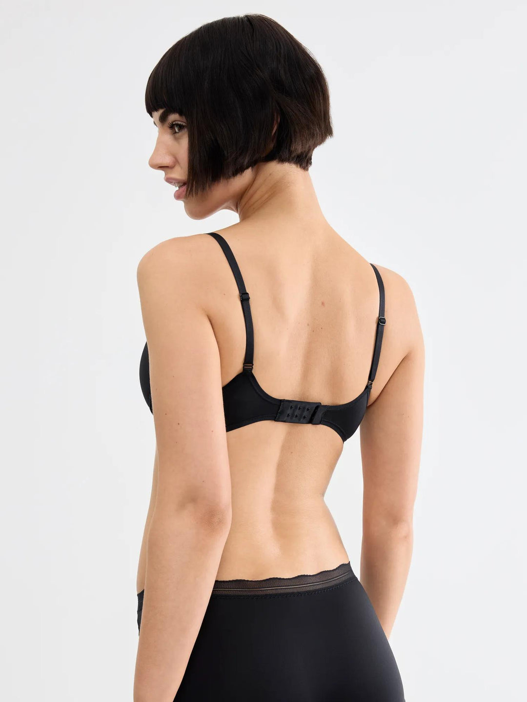 #culoare_0004-black