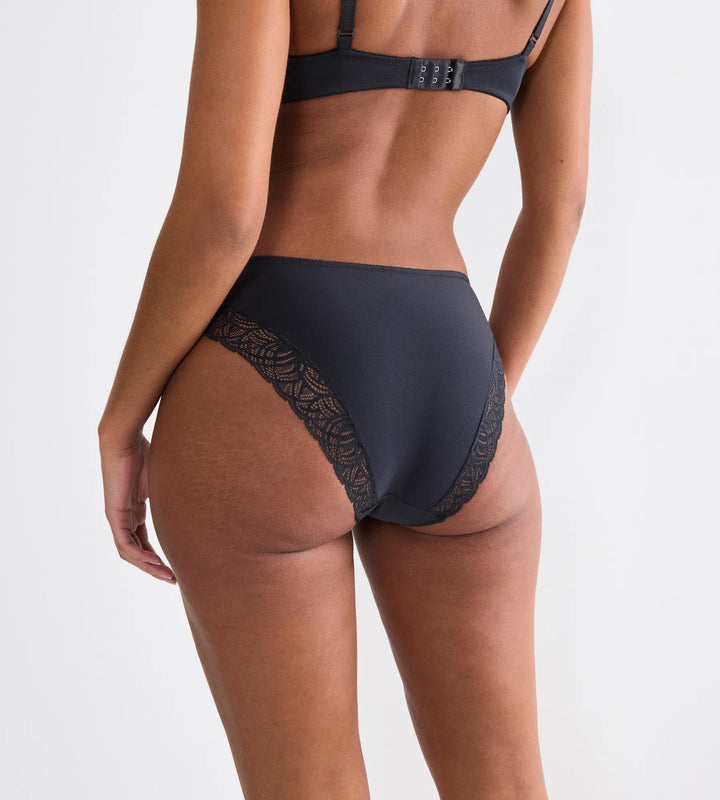 #culoare_0004-black