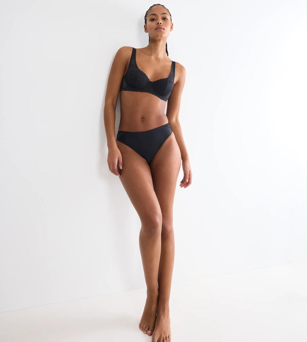 #culoare_0004-black