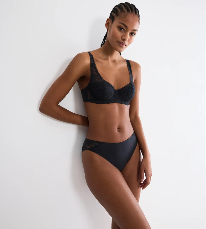 #culoare_0004-black