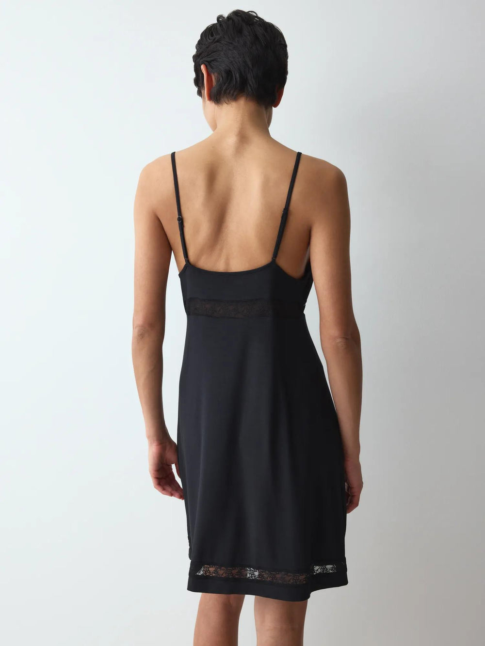#culoare_0004-black
