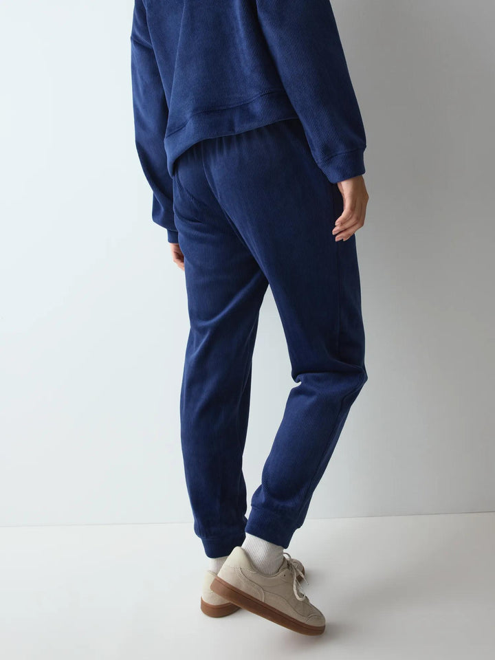 #culoare_00xf-admiral