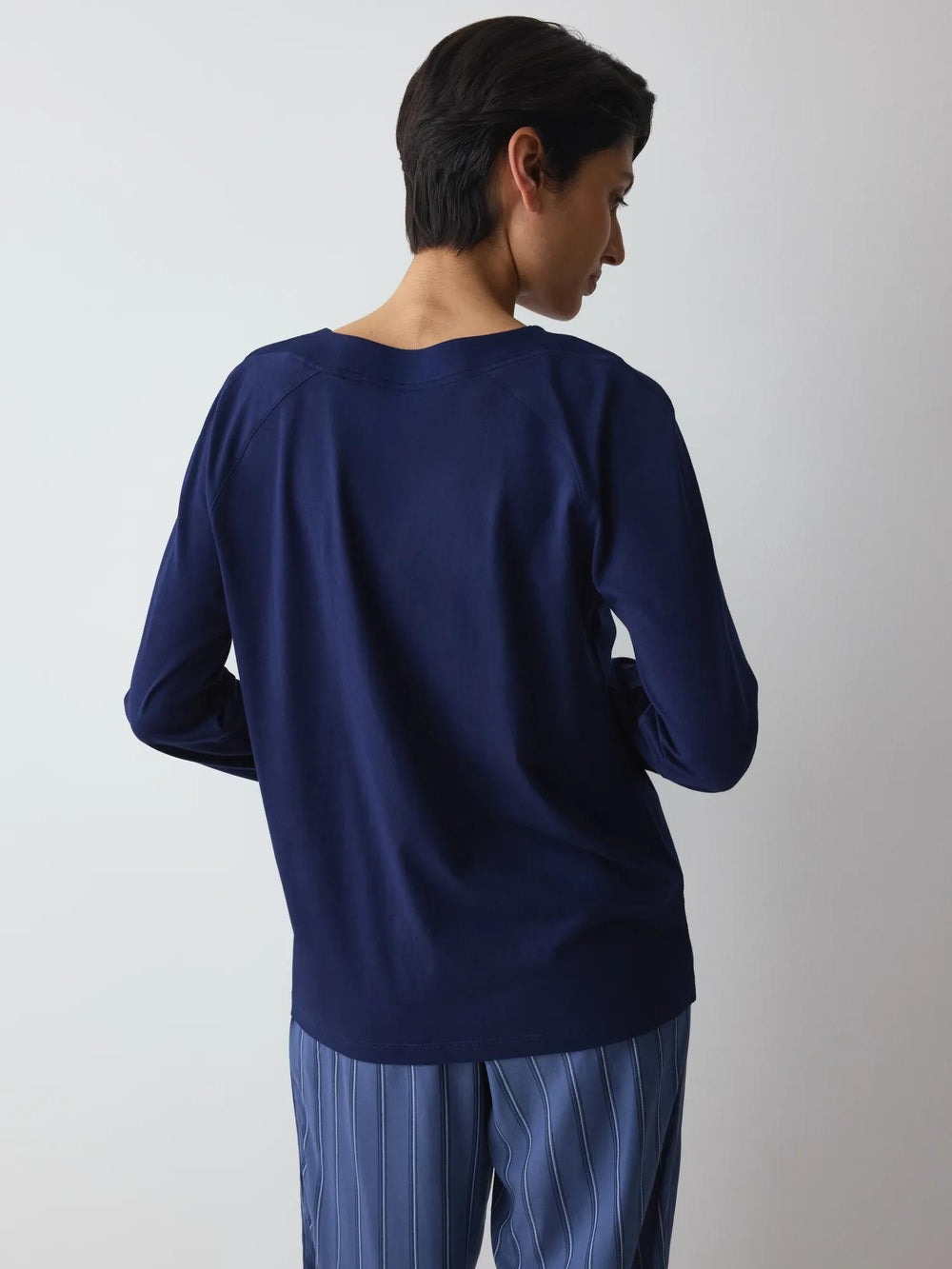 #culoare_00xf-admiral