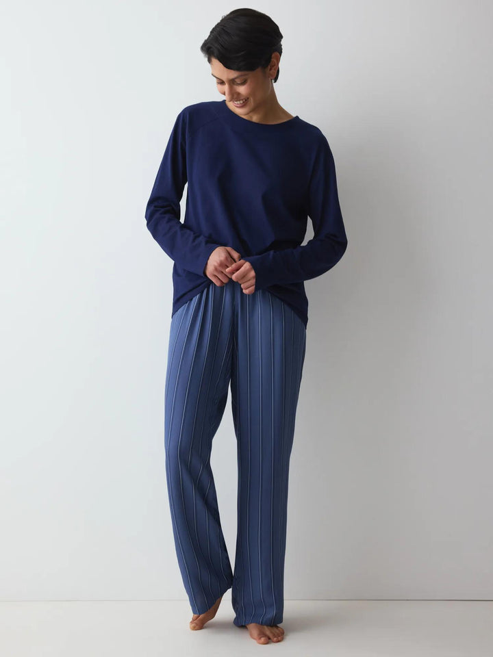 #culoare_00xf-admiral